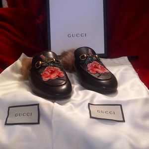 Gucci Princeton Bow Fur lined Mule in black EU 37